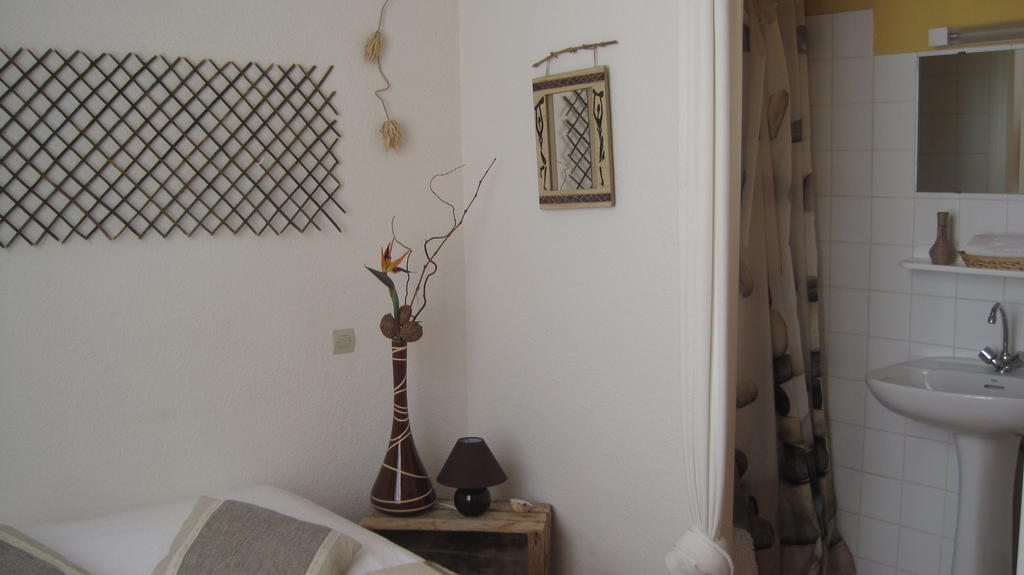 La Trobada Hotel Escaro Habitación foto
