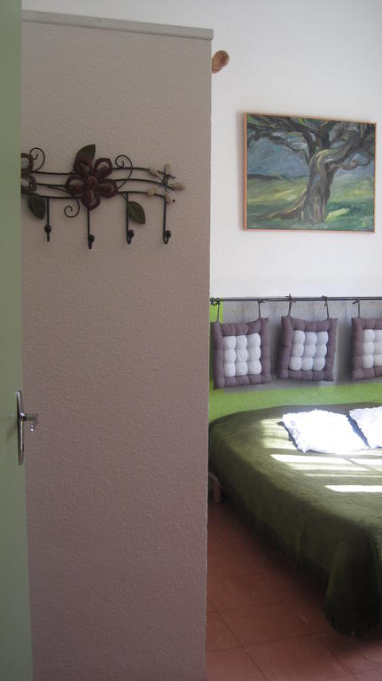 La Trobada Hotel Escaro Habitación foto
